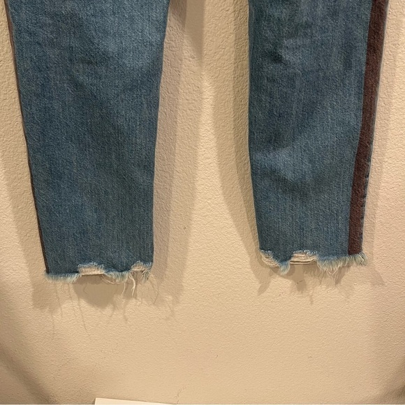 Abercrombie and Fitch Annie High Rise Girlfriend jeans blue w red stripe size 26 - Picture 8 of 13